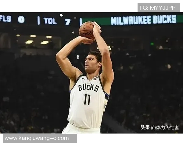 运动新闻布鲁克洛佩斯：从NBA巨星到篮球战术的多面手之路